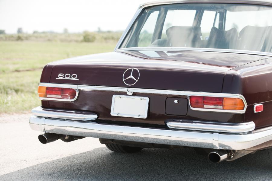  Mercedes-Benz 600 SWB Sedan 1970 года  (фото 8 из 18)